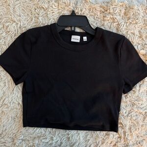 Aritzia Sunday Best Cropped Tee